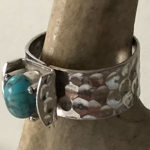 Sarah Coventry Pounded Silver Turquoise Ring sz 7